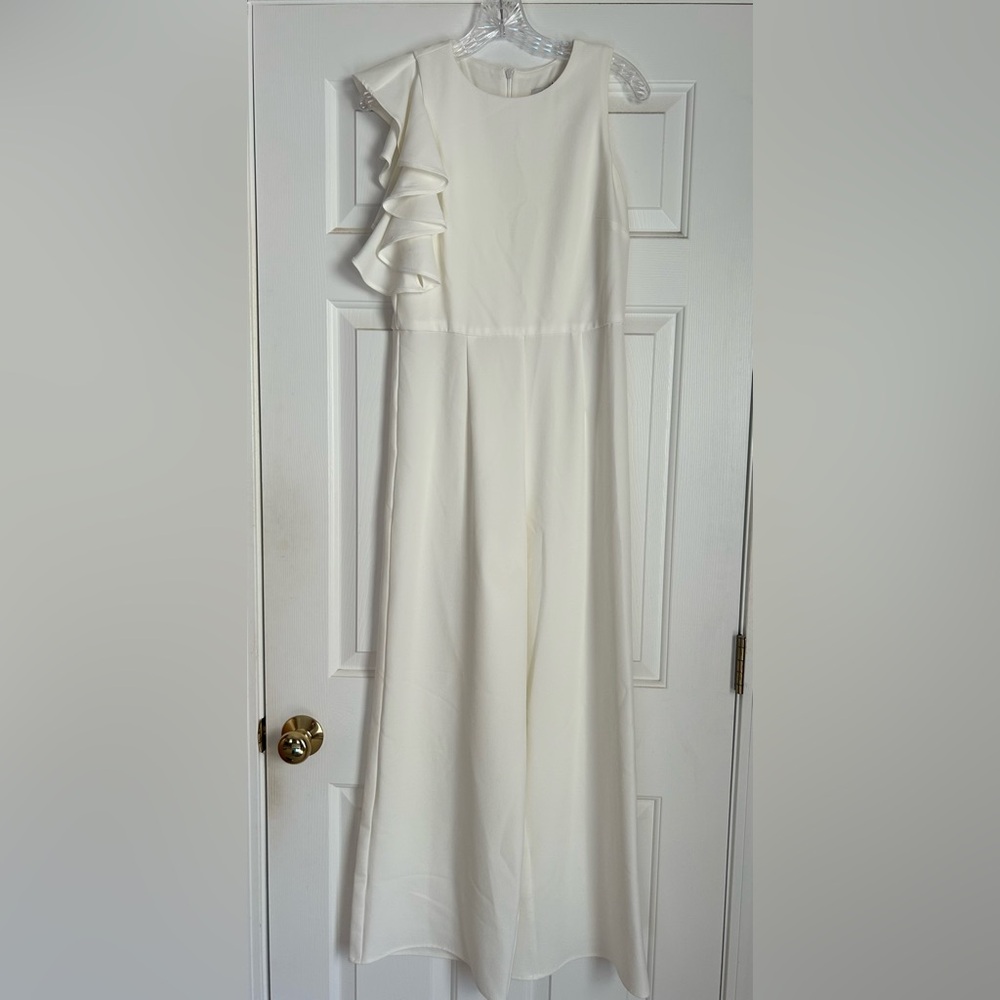 Chic One Shoulder White Dress